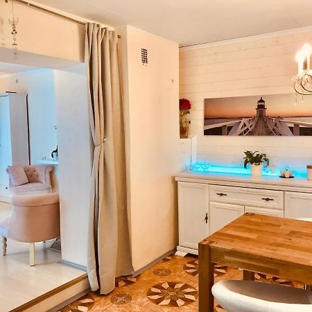 Cozy City Studio Apartment Free Parking タリン エクステリア 写真