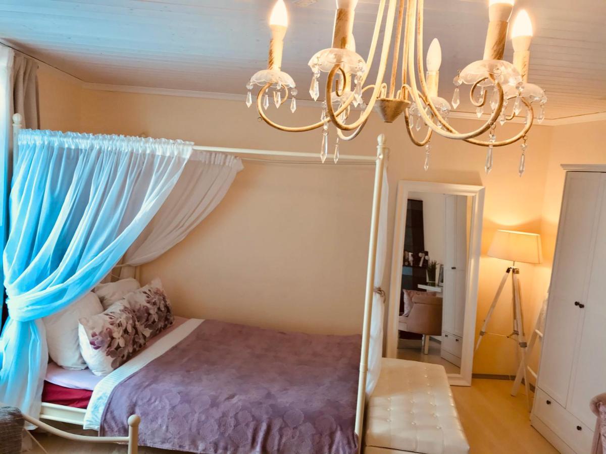 Cozy City Studio Apartment Free Parking タリン エクステリア 写真