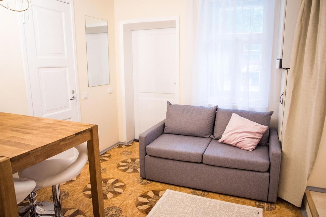 Cozy City Studio Apartment Free Parking タリン エクステリア 写真